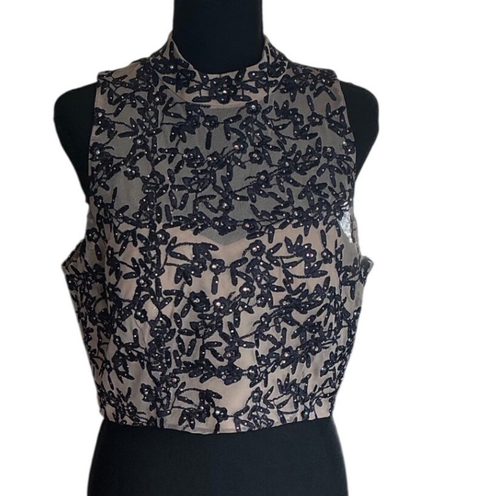 Vintage Women Black Floral Embroidered Rhinestone Crop Top Keyhole Back‎ 13